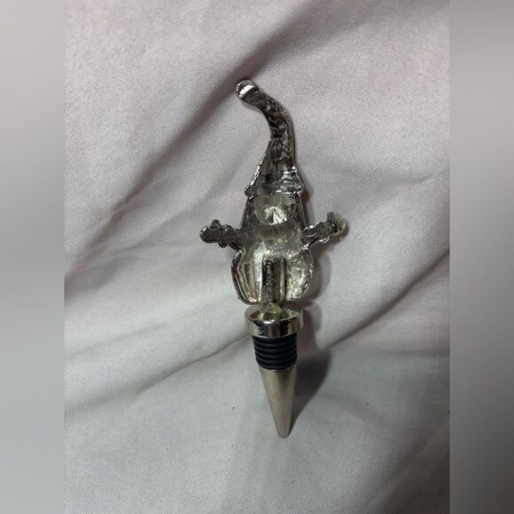 ☃️❄️☃️ New! Cherished Traditions Rhinestone Santa Wine Bottle Stopper - Picture 4 of 6